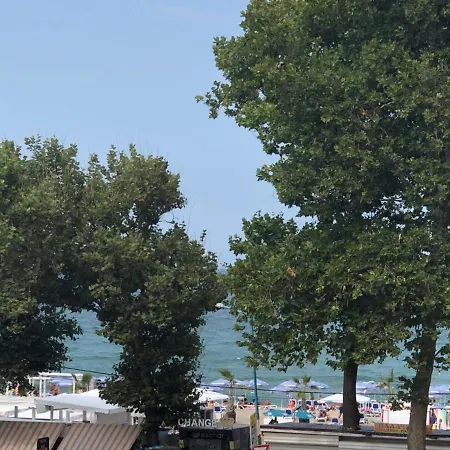 Harmani Sabrina * Sozopol